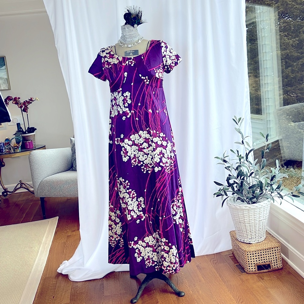 Lovely vintage 60s long cotton Hawaiian dress Capped sleeves, scooped neck 12